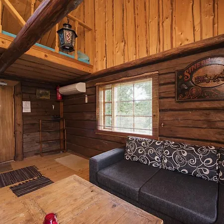 Sokka Holiday Center * Otepaa