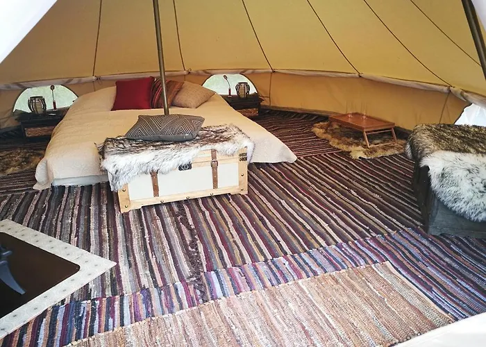 Tatil parkı Sokka Center & Glamping Otepää